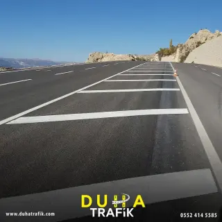 Epoksi zemin boyama — Foto Galeri — Duha Trafik | Otopark Çizgileri ve Zemin Boyama Hizmetleri
